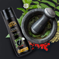 Ajurwedyjski szampon wzmacniający włosy 15 ziół SESA 200ml